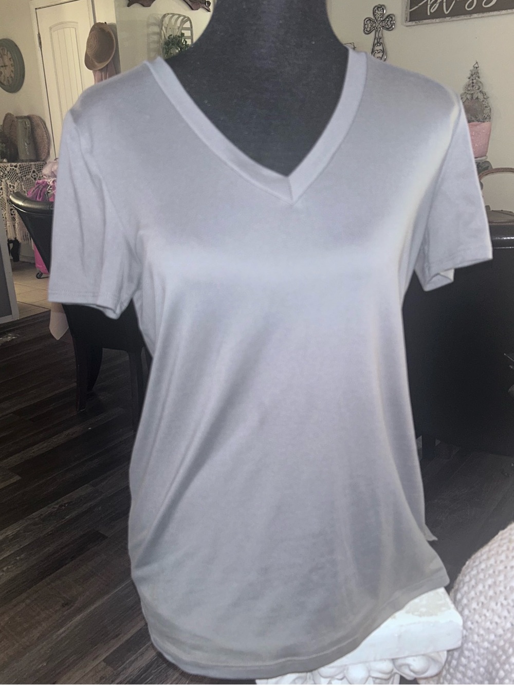 $15 sale SADIE & SAGE Shirt Womens Short Sleeve V Neck olive S 112 Anthropologie